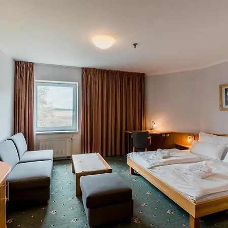 Hotel Pracharna Park