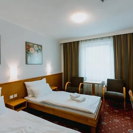 Hotel Pracharna Park