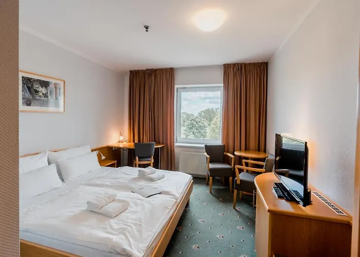 Pracharna Park 4*