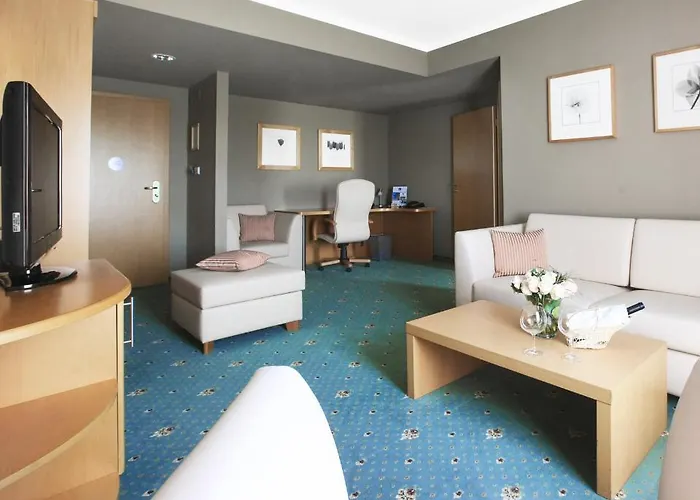 Pracharna Park ホテル 4*