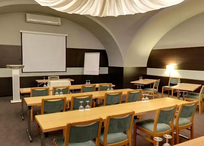 Hotel Prachárna Park 4*